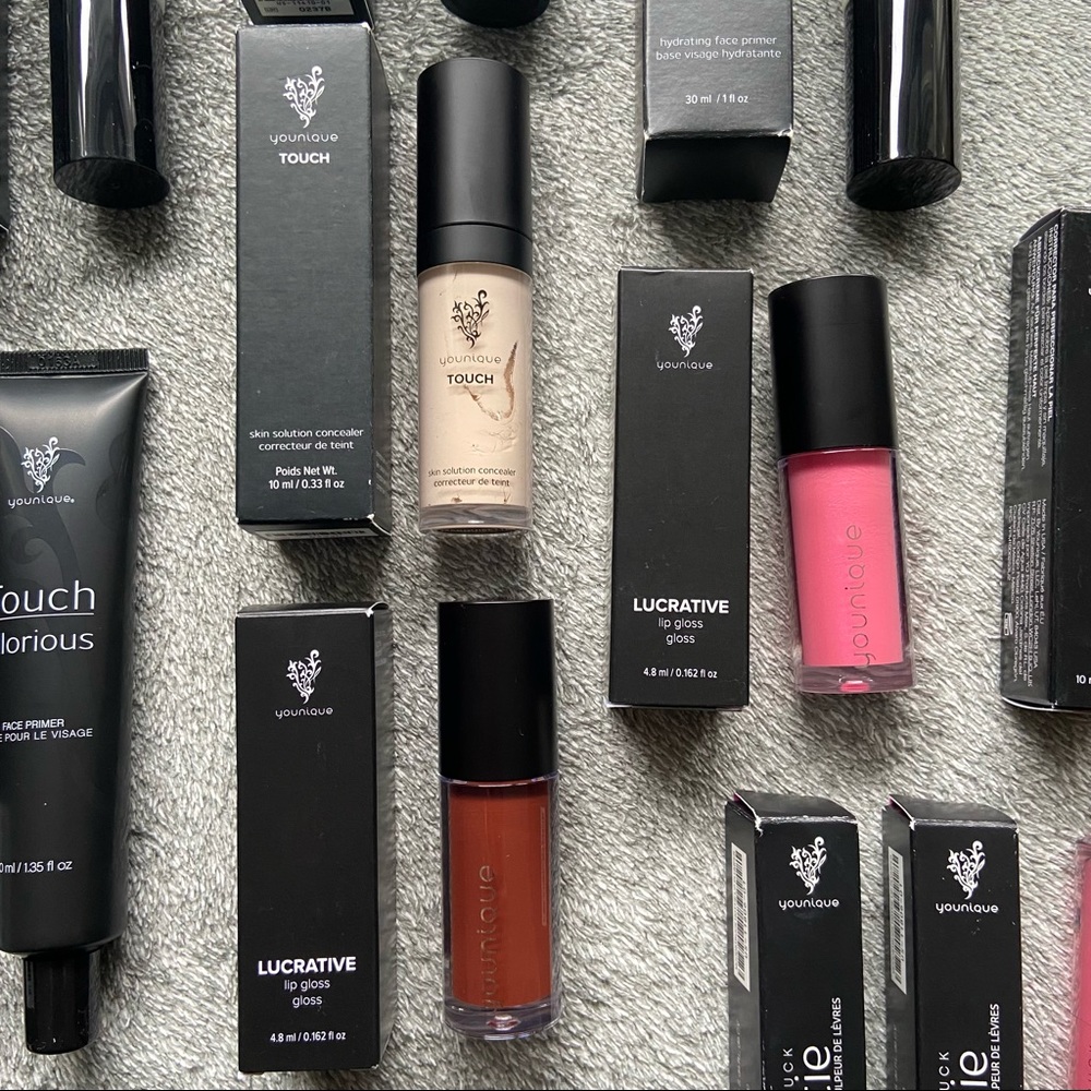 ❌SOLD❌$300 Younique Makeup Lot Makeup Bundle - Picture 6 of 7